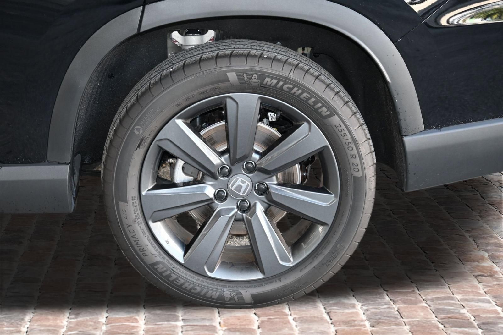 New 2026 Honda Pilot Sport image 35