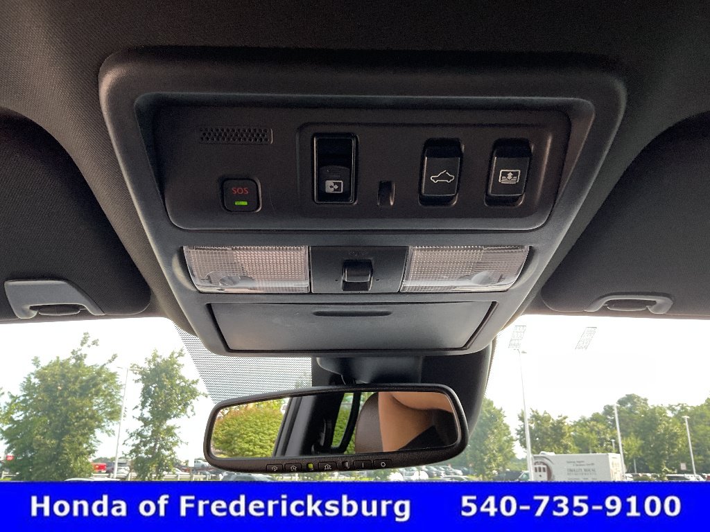 Used 2021 Nissan Titan Platinum Reserve w/ Moonroof Package AWD/4WD image 37