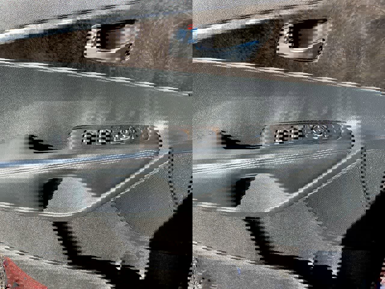 Used 2016 Kia Sorento LX w/ LX Convenience Package image 31