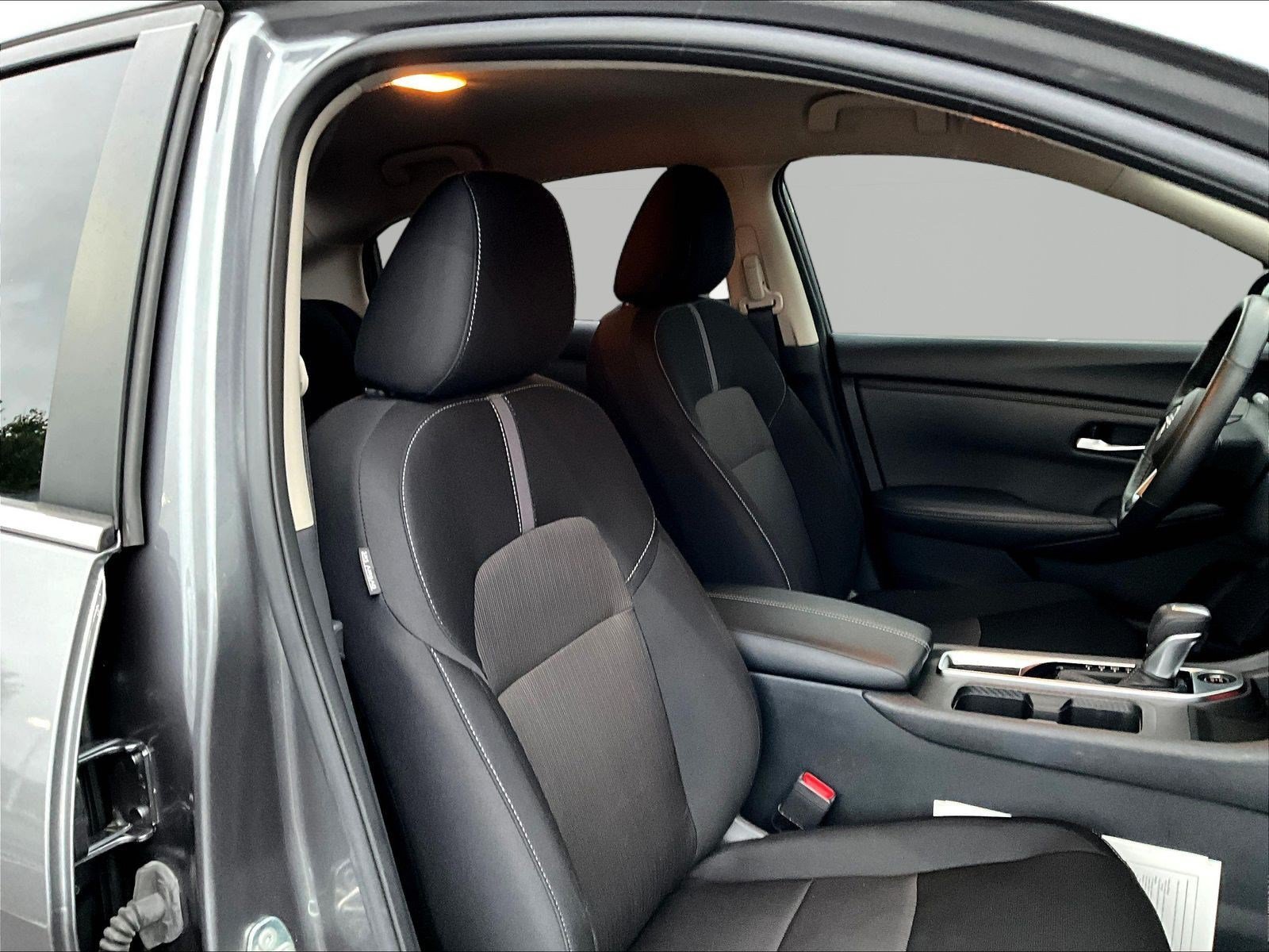 Used 2025 Nissan Sentra SV w/ All-Weather Package FWD image 29