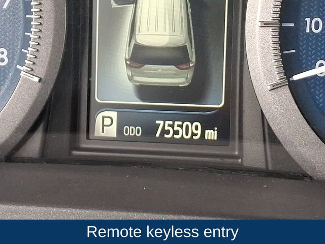 Used 2015 Toyota Sienna XLE Premium FWD image 6