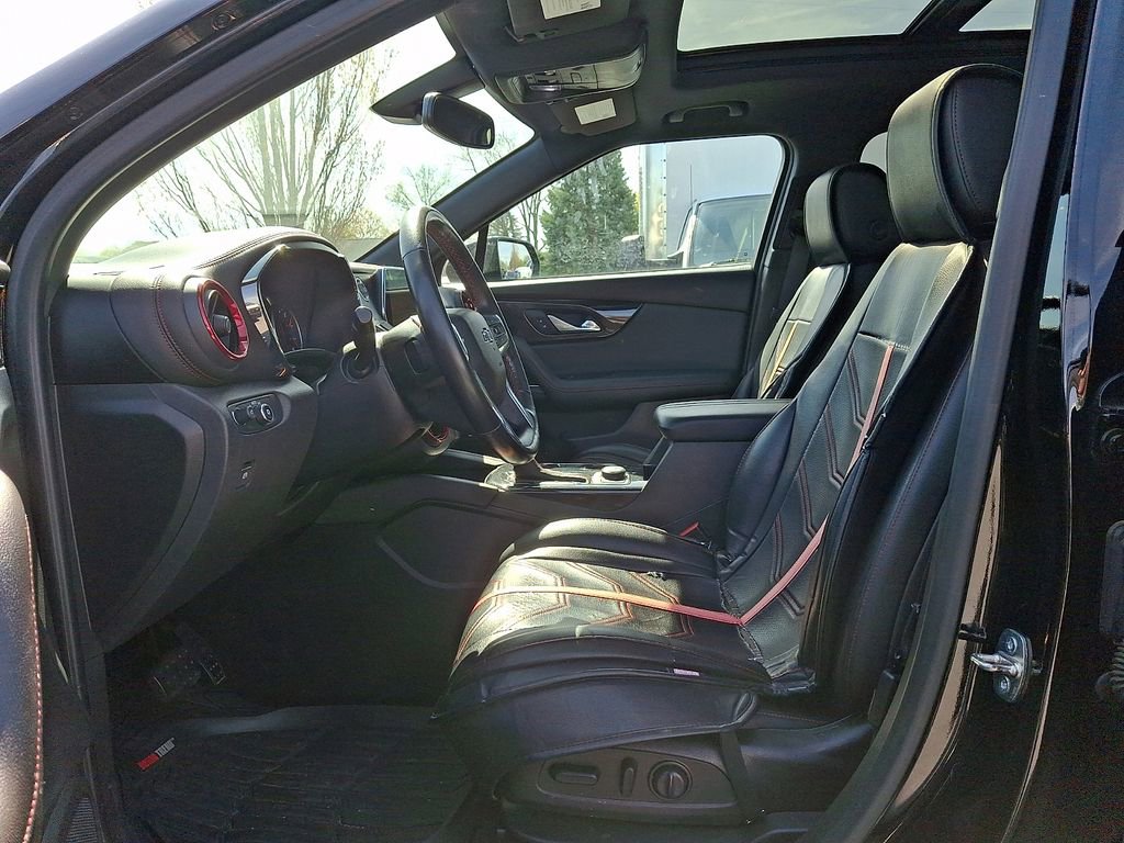 Used 2019 Chevrolet Blazer RS w/ Sun and Wheels Package image 13