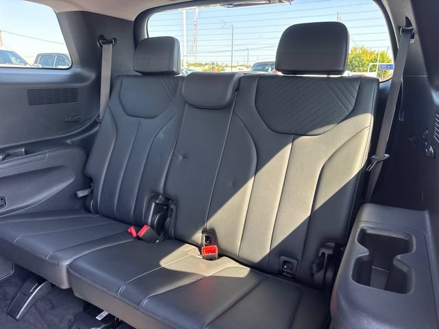 Used 2025 Hyundai Palisade SEL FWD image 12