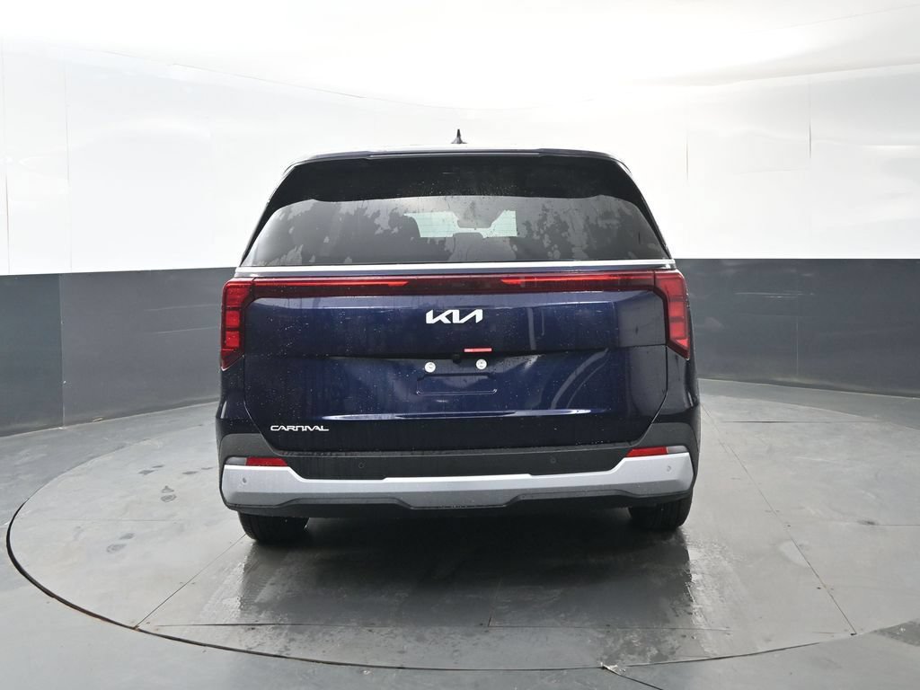 New 2026 Kia Carnival FWD image 4