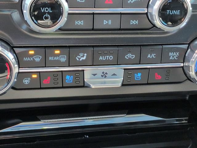 New 2026 Ford F250 Lariat w/ Chrome Package image 26