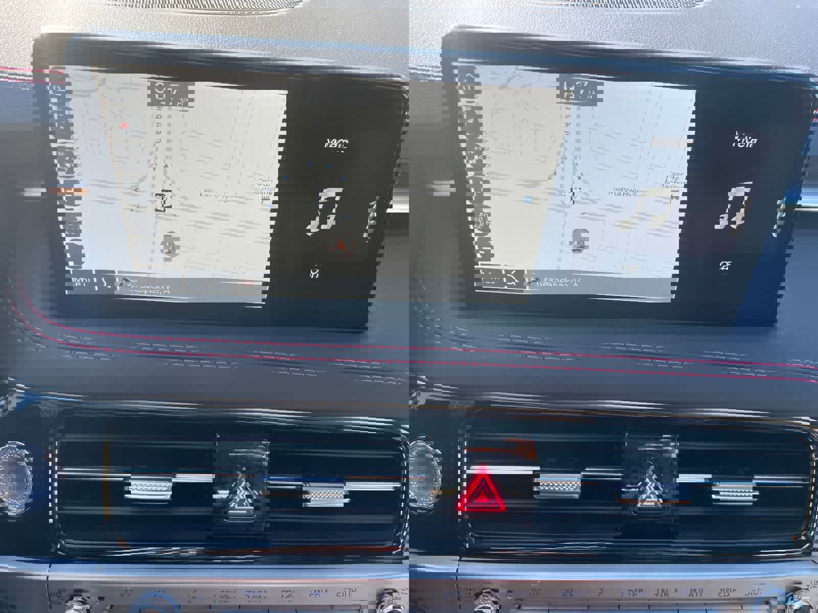 Used 2025 Genesis G70 3.3T Advanced image 17