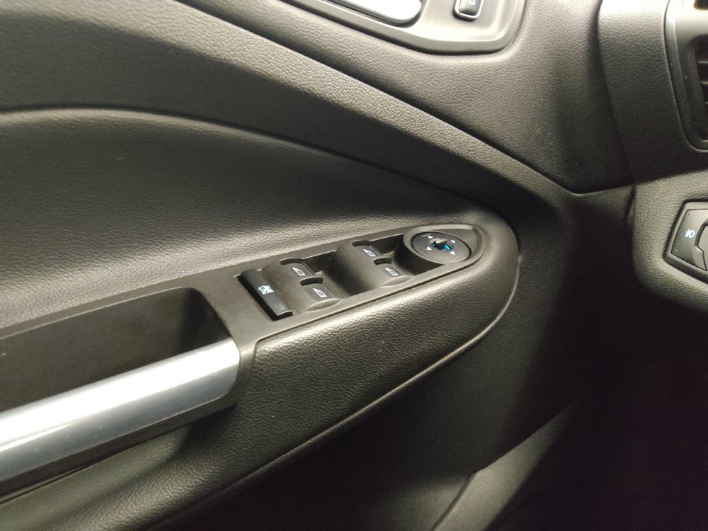 Used 2015 Ford Escape SE FWD image 27