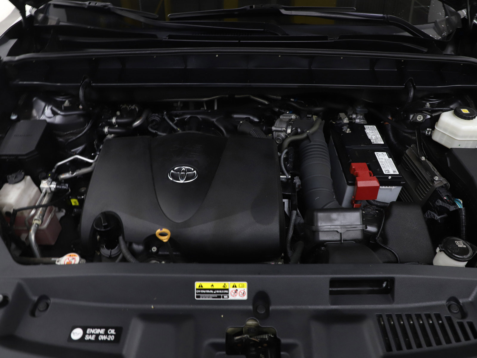 Used 2021 Toyota Highlander XLE image 32