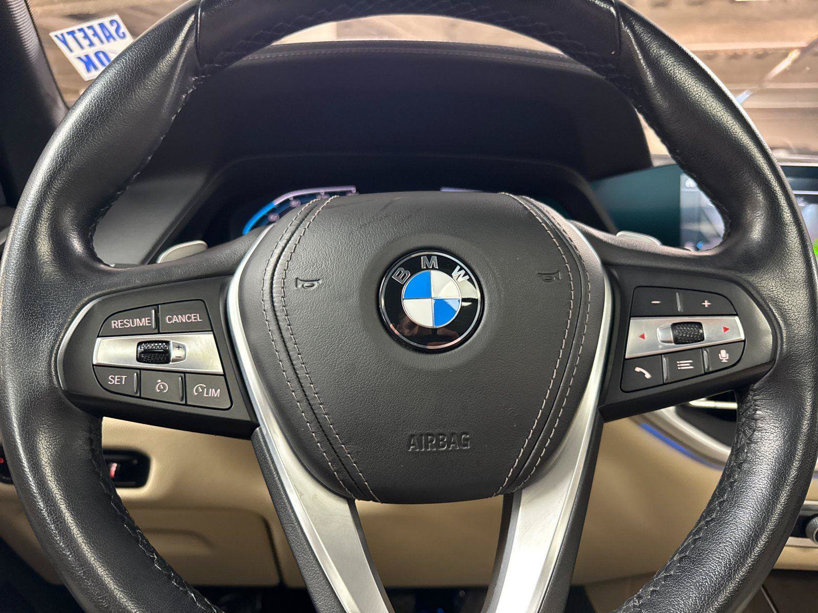 Used 2021 BMW X5 xDrive45e w/ Parking Assistance Package AWD/4WD image 23