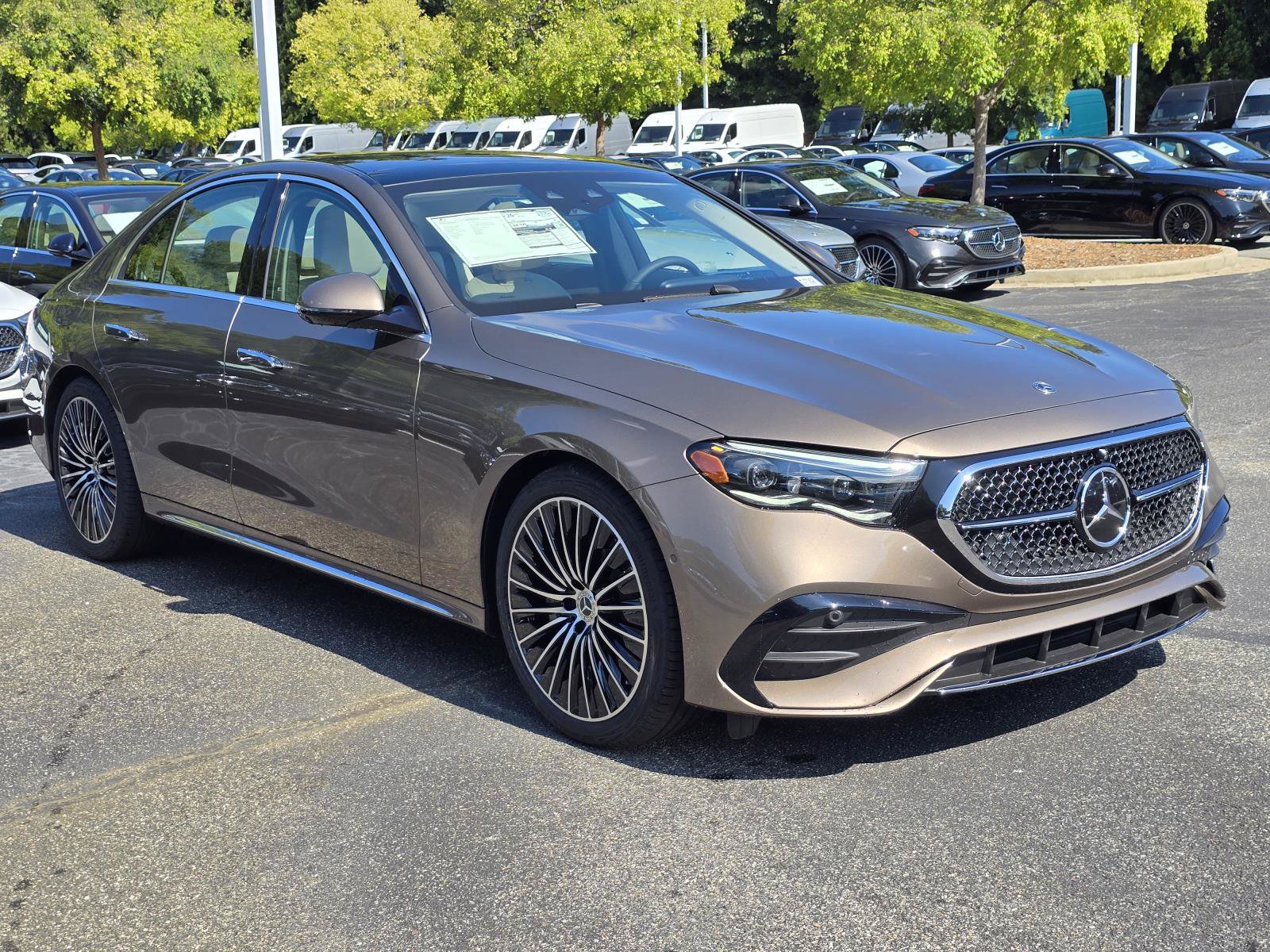 New 2027 Mercedes-Benz E 450 4MATIC Sedan image 4