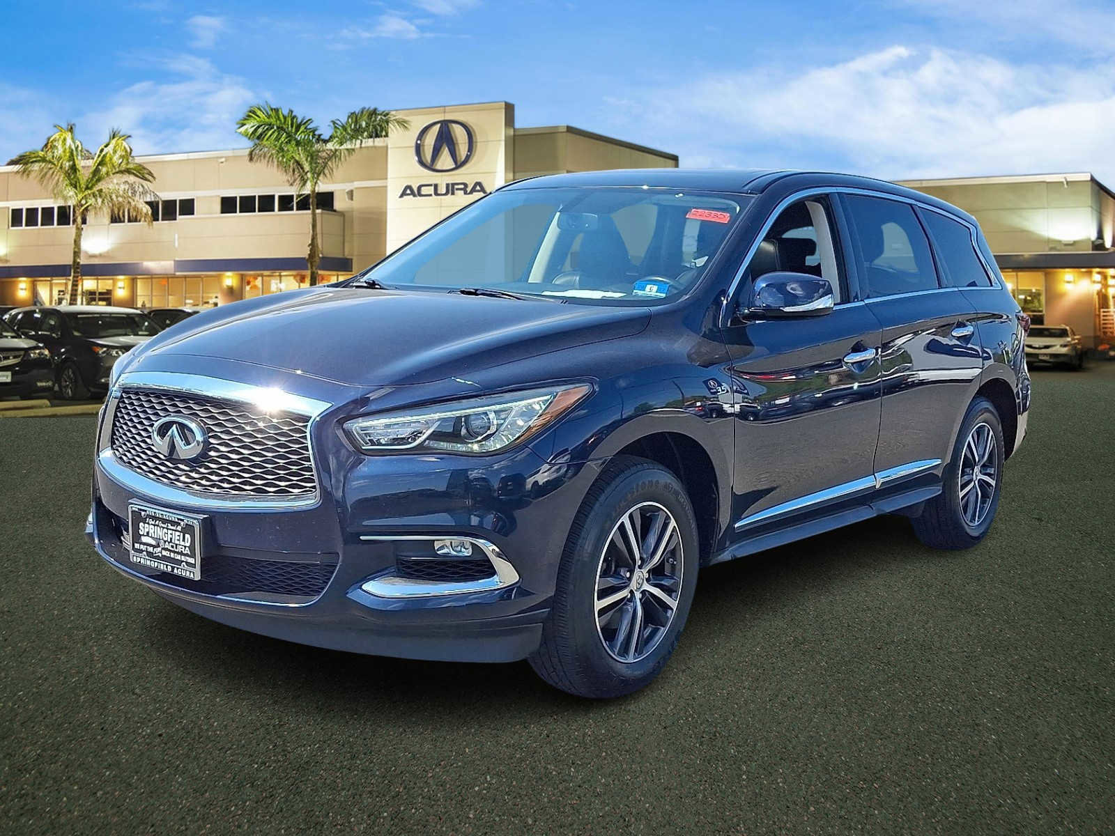 Used 2018 INFINITI QX60 Luxe AWD/4WD image 3