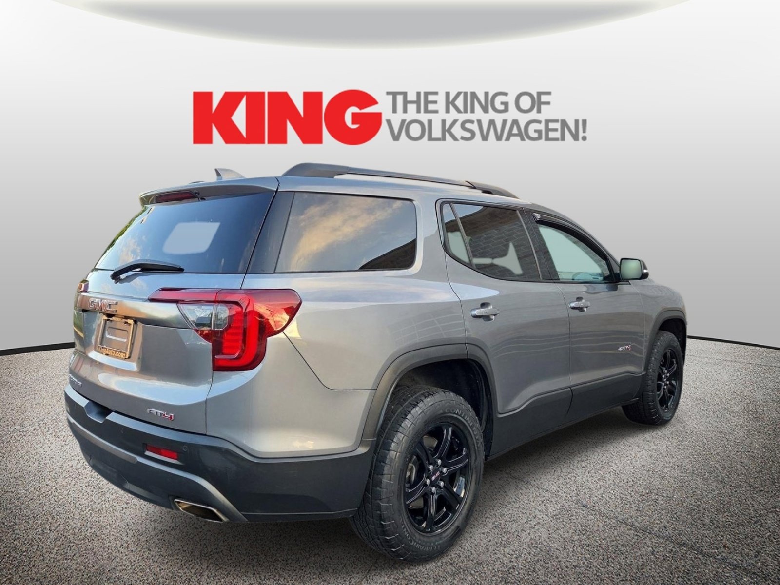 Used 2021 GMC Acadia AT4 w/ Preferred Package AWD/4WD image 3