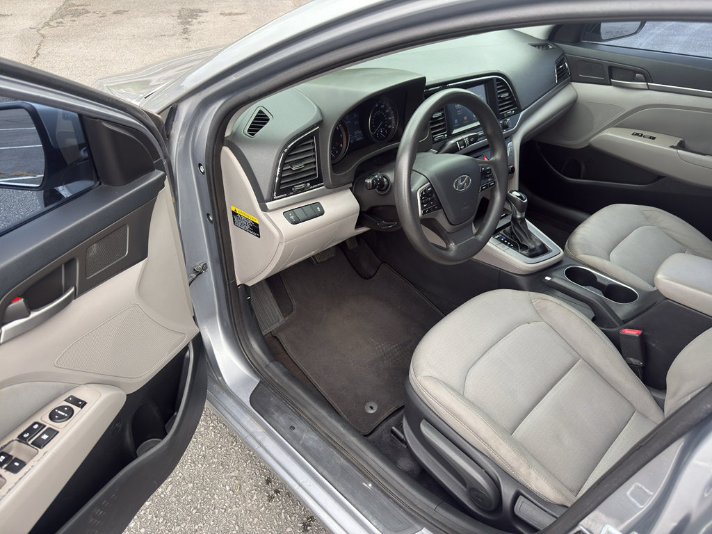 Used 2017 Hyundai Elantra SE FWD image 12