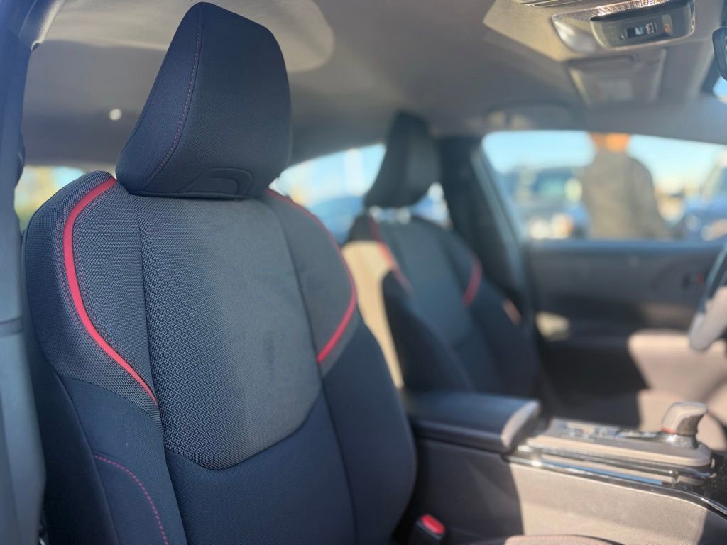 Certified 2025 Toyota Prius Plug-In Hybrid image 22