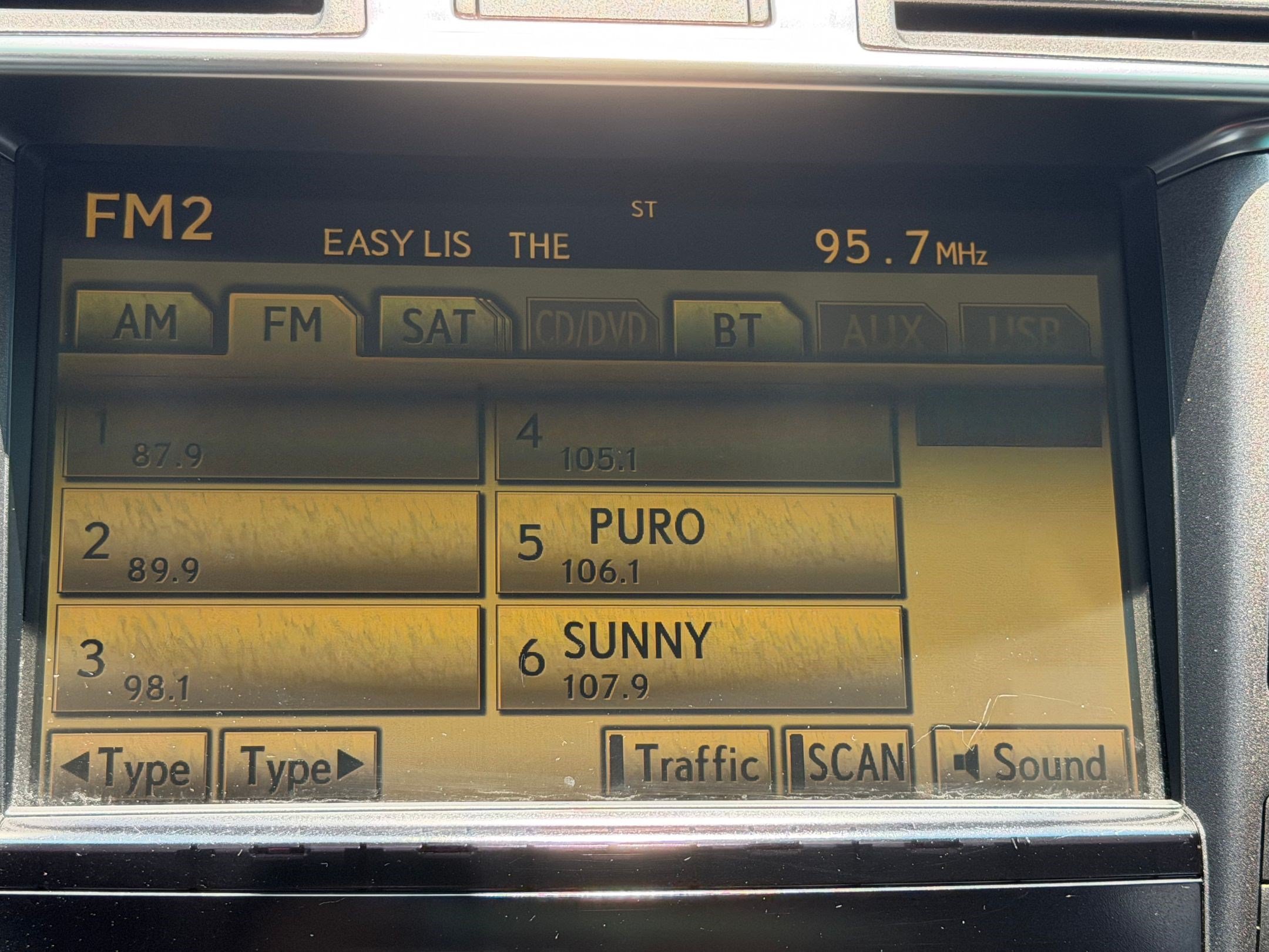 Used 2011 Lexus LS 460 L w/ Luxury Pkg RWD image 24