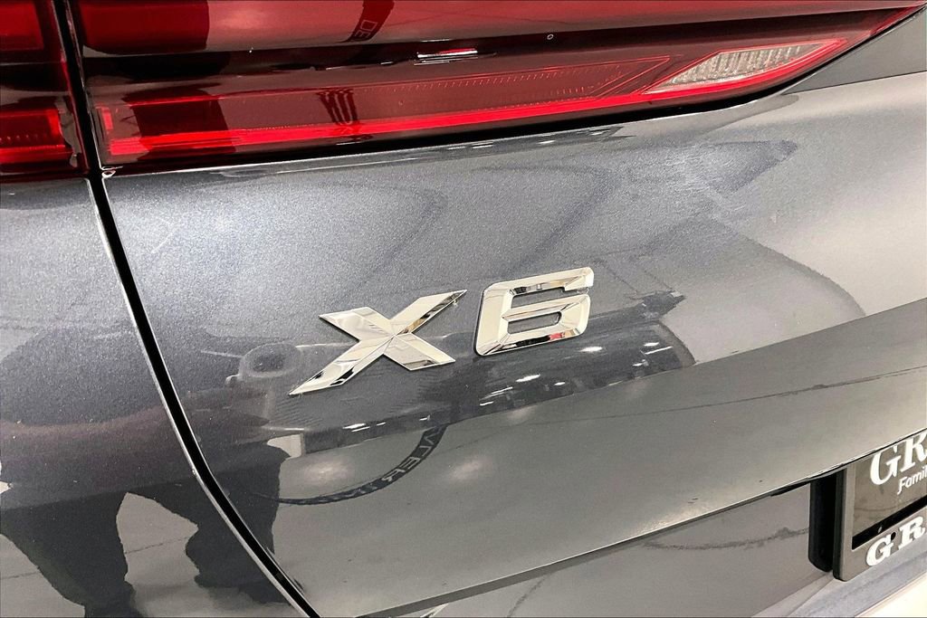 Used 2020 BMW X6 xDrive40i w/ Executive Package AWD/4WD image 31