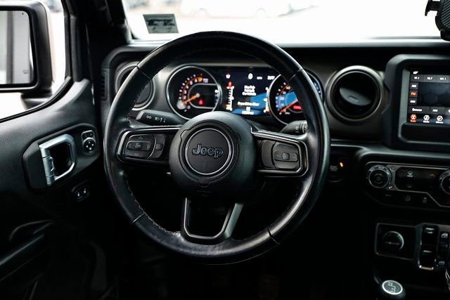 Used 2021 Jeep Gladiator Willys image 27