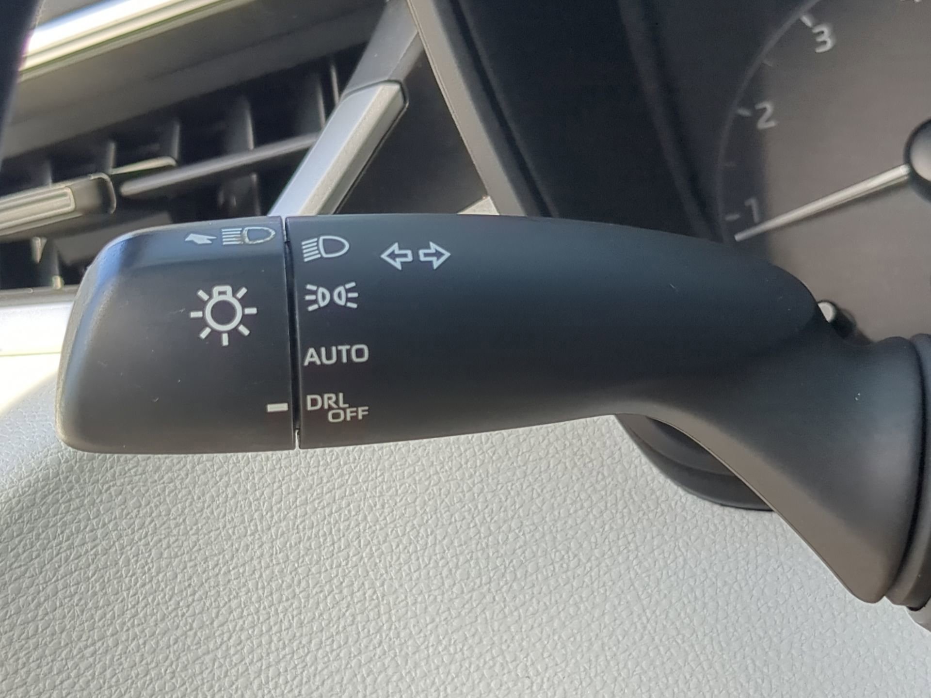 Used 2024 Toyota Corolla SE FWD image 26