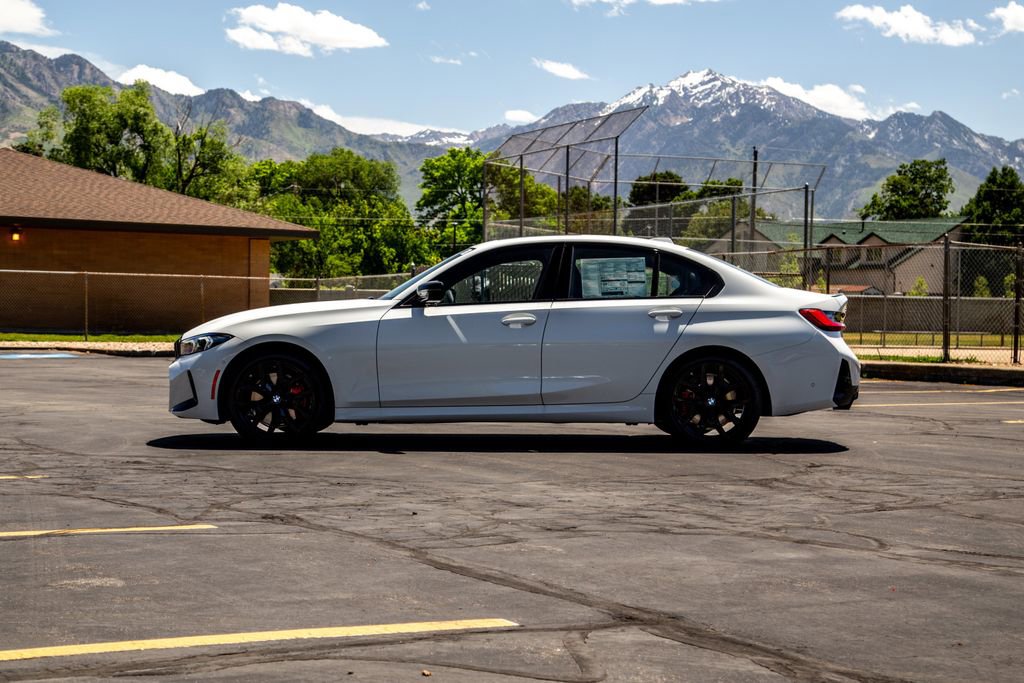 New 2026 BMW 330i xDrive Sedan w/ M Sport Package AWD/4WD image 2