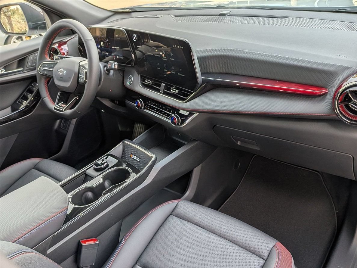 New 2026 Chevrolet Equinox RS w/ Convenience Package III FWD image 24