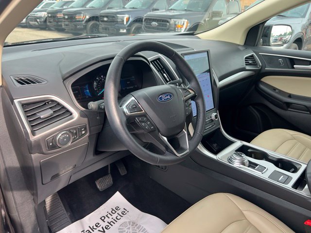 Certified 2024 Ford Edge SEL w/ Convenience Package AWD/4WD image 6