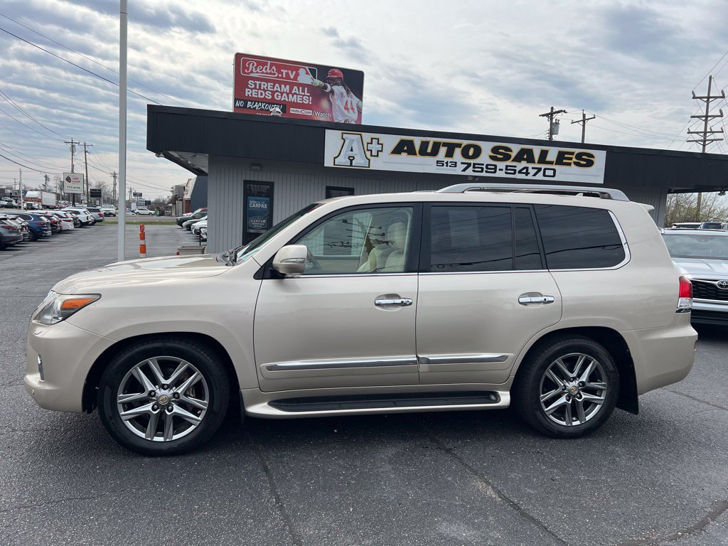 Used 2013 Lexus LX 570 4WD w/ Luxury Pkg image 1