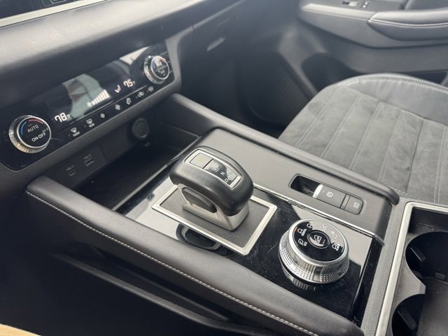 Used 2023 Mitsubishi Outlander SE image 27