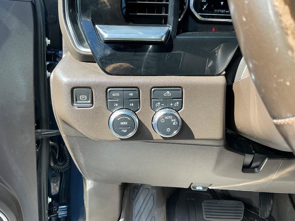 Used 2022 GMC Sierra 1500 SLE w/ X31 Off-Road Package AWD/4WD image 22