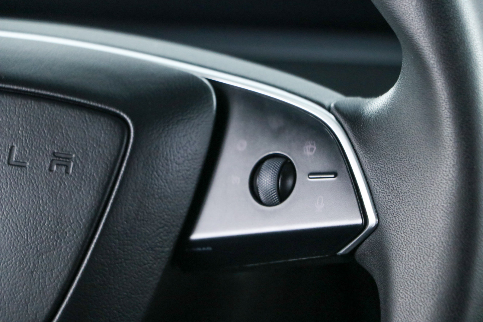 Used 2025 Tesla Model 3 Long Range RWD image 14