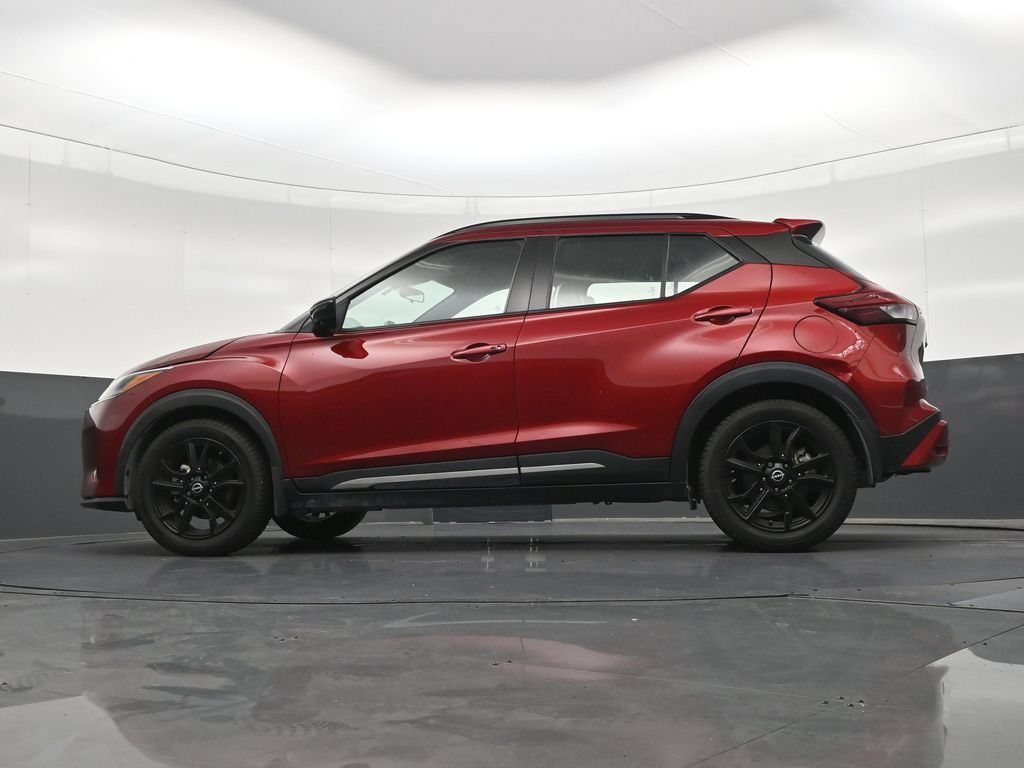 Used 2023 Nissan Kicks SR w/ SR Premium Package FWD image 24