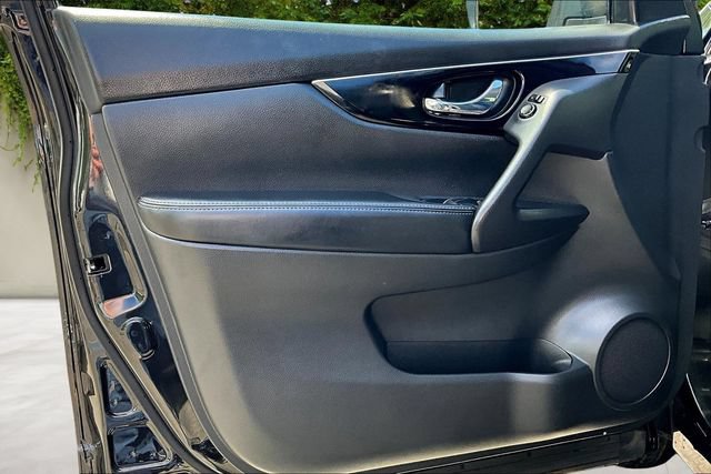 Used 2019 Nissan Rogue Sport SL w/ Premium Package AWD/4WD image 20