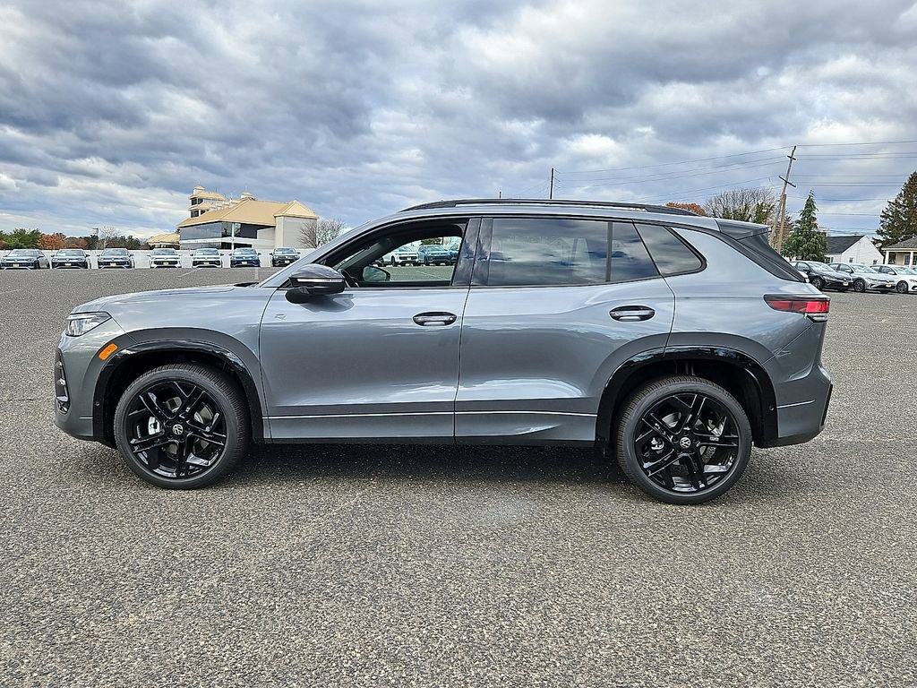New 2026 Volkswagen Tiguan SE R-Line image 7