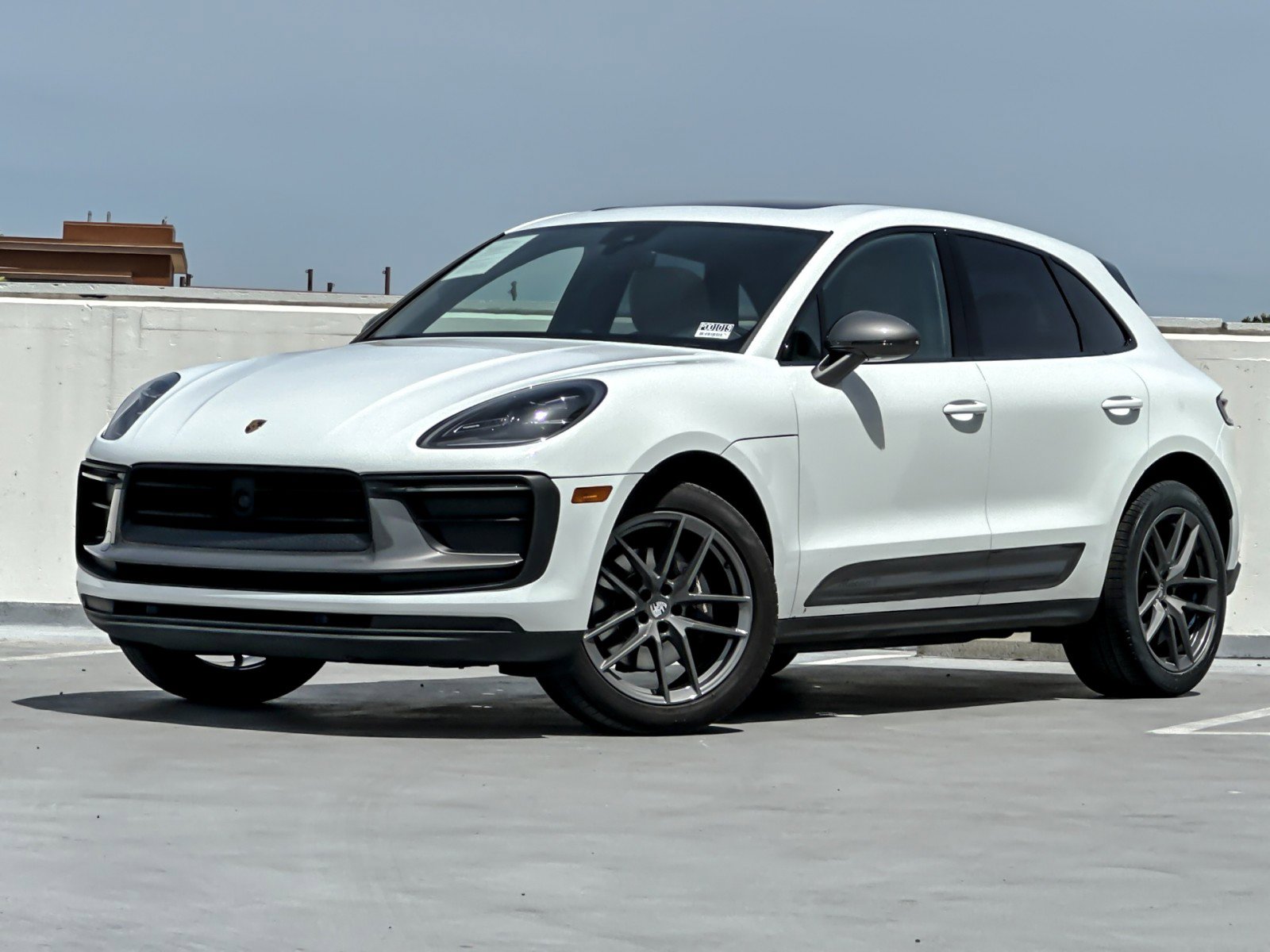 Used 2024 Porsche Macan Turbo AWD/4WD image 1