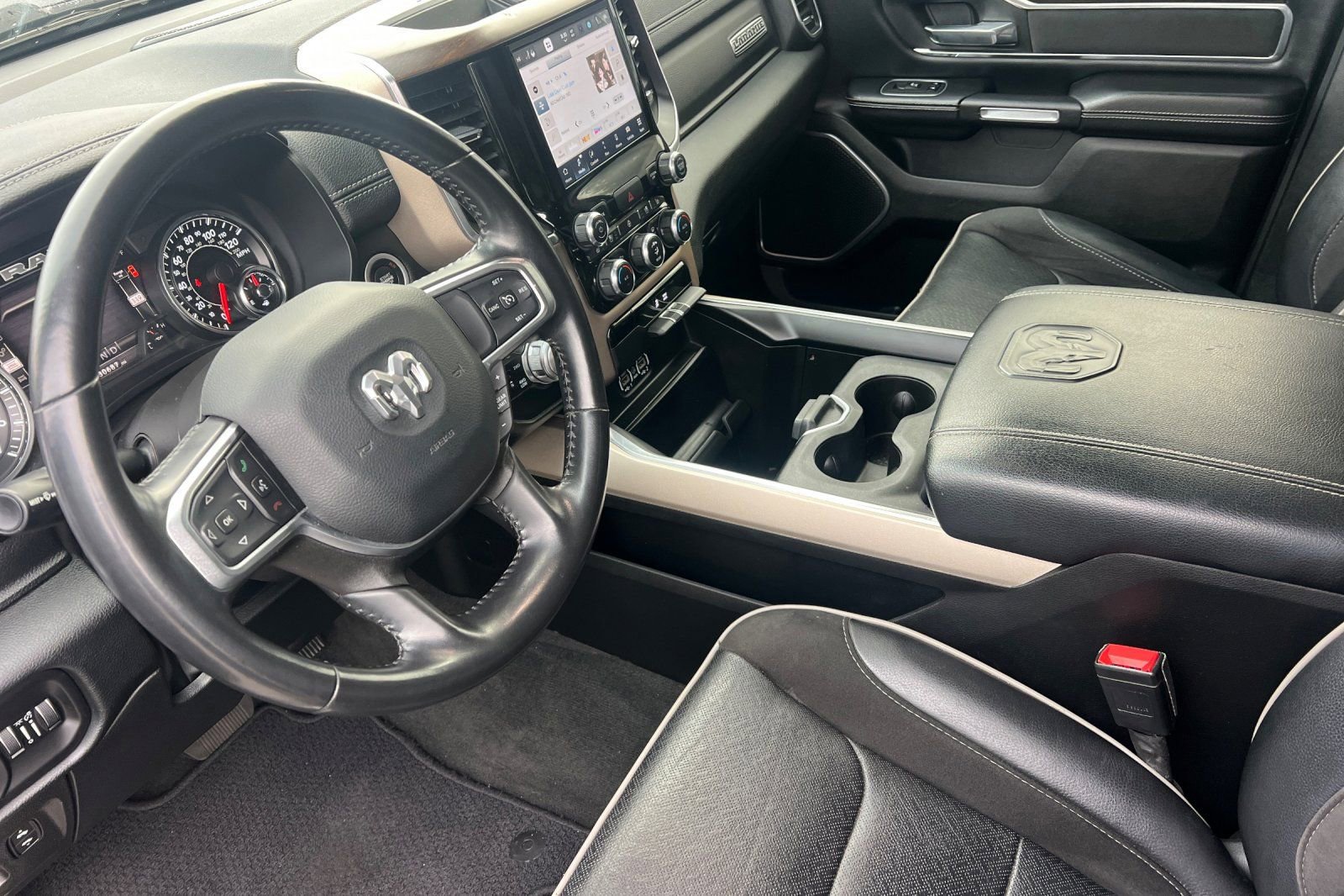 Used 2022 RAM 1500 Laramie image 10