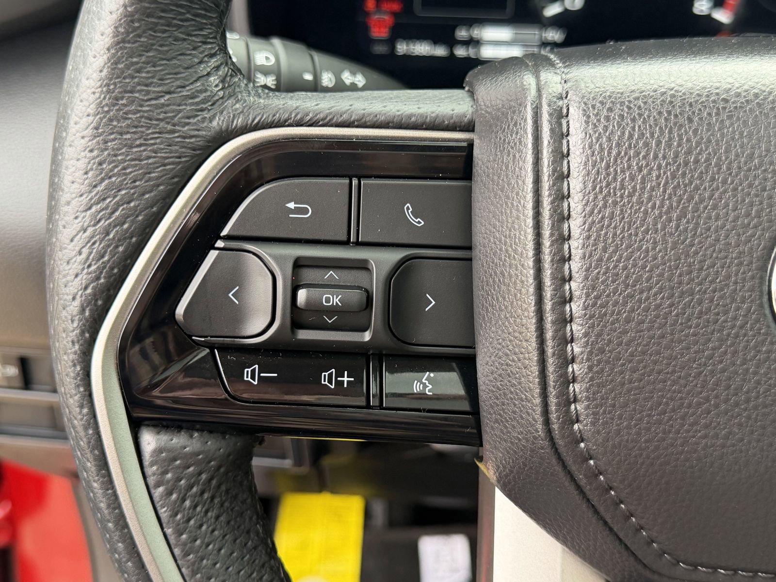 Used 2024 Toyota Sequoia SR5 image 14