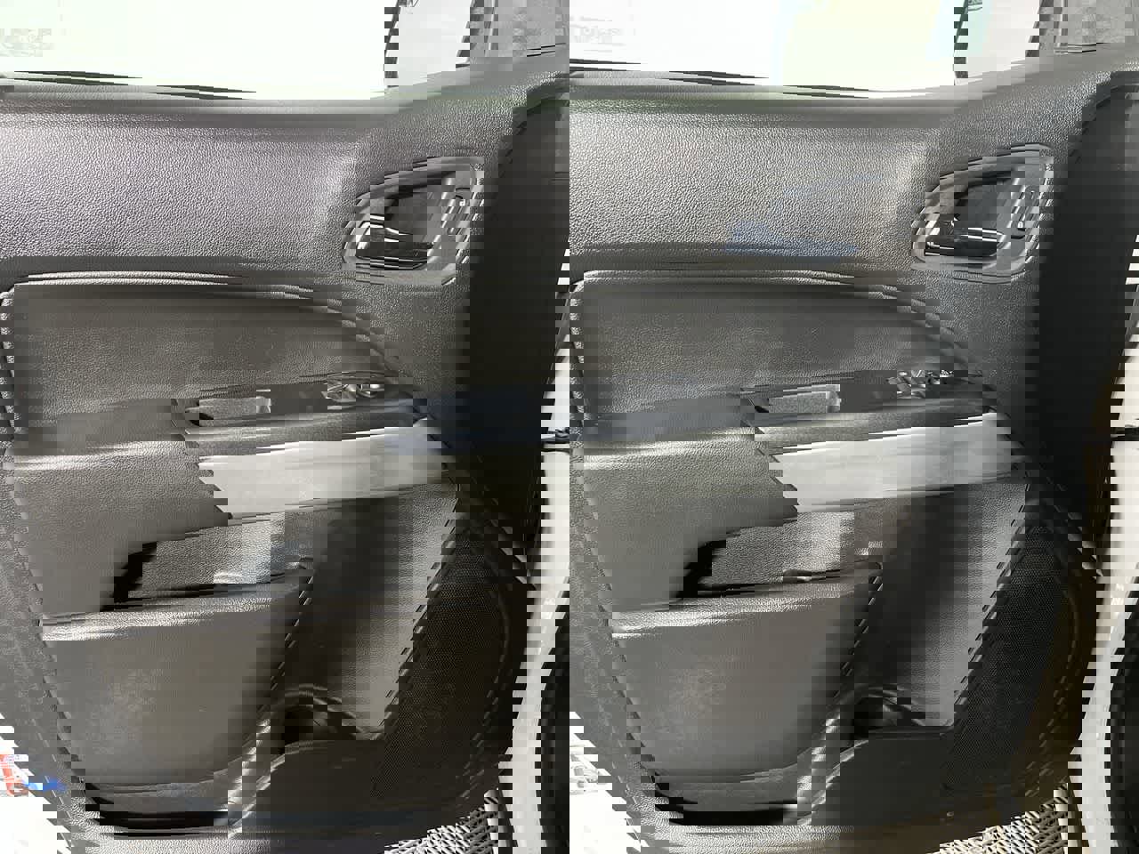 Used 2022 Chevrolet Colorado LT w/ Fleet Safety Package image 12