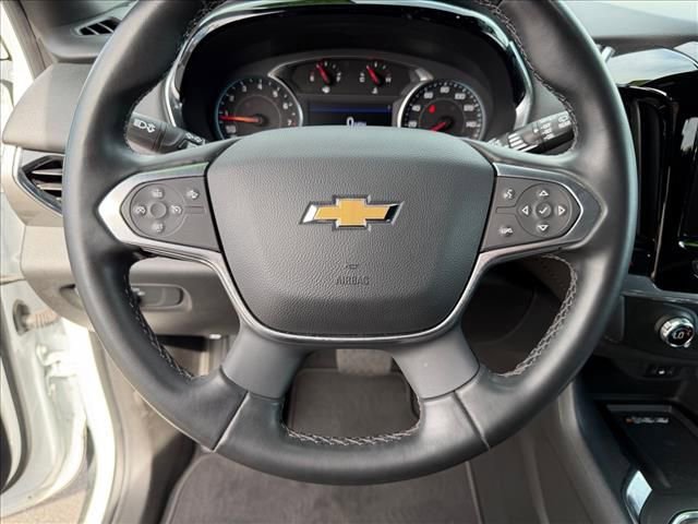 Used 2023 Chevrolet Traverse LT image 17