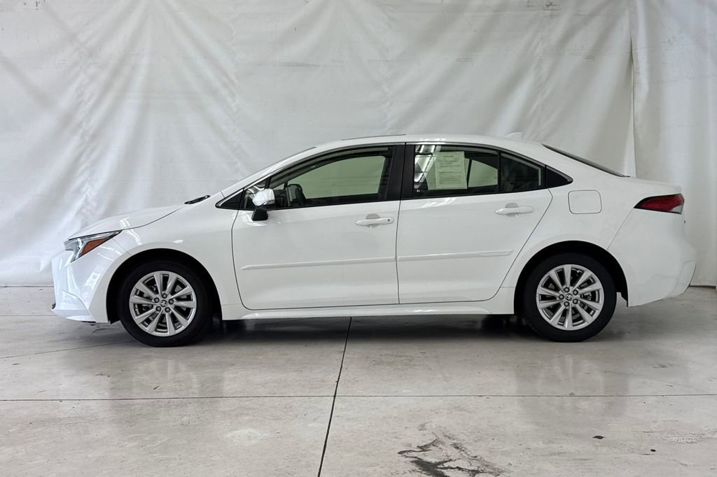 Used 2024 Toyota Corolla XLE FWD image 7