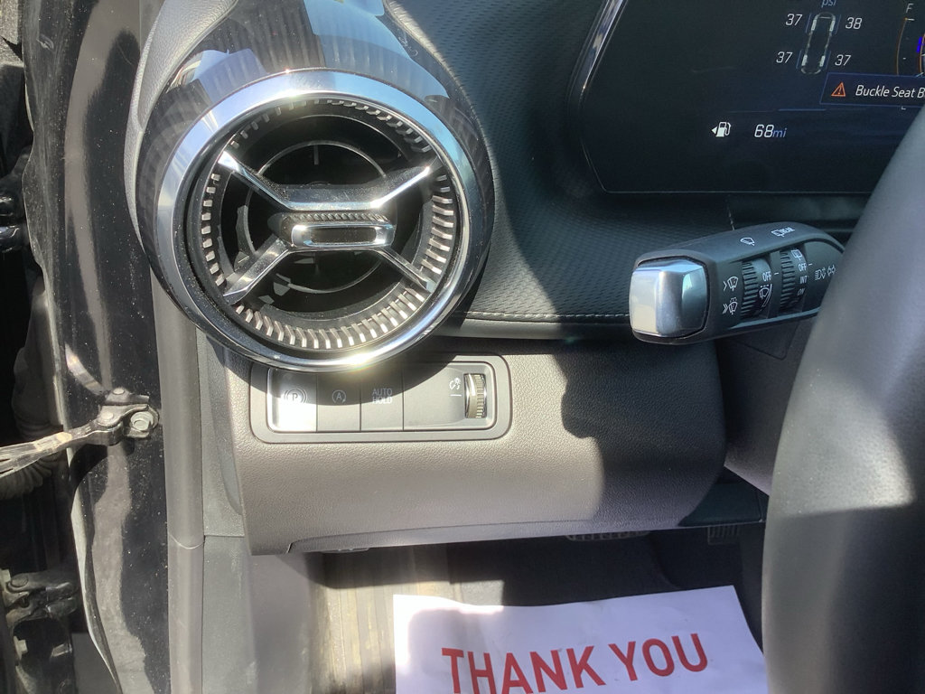 Used 2025 Chevrolet Equinox LT w/ Safety and Technology Package FWD image 12