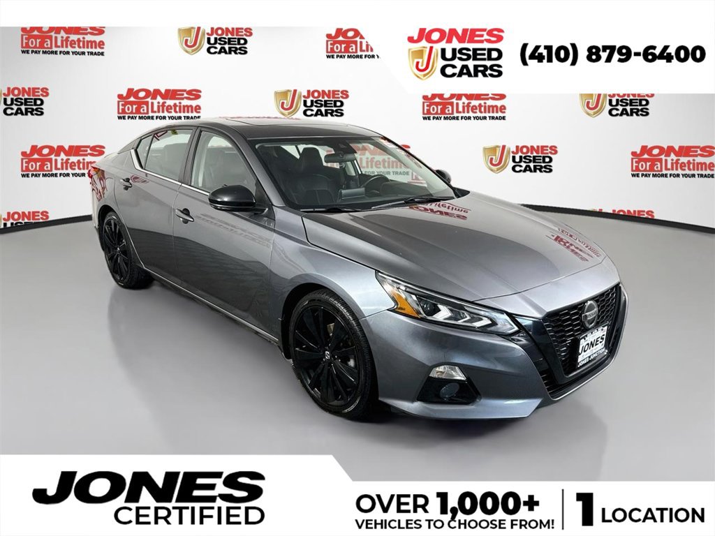 Used 2022 Nissan Altima 2.5 SR w/ Midnight Edition Package