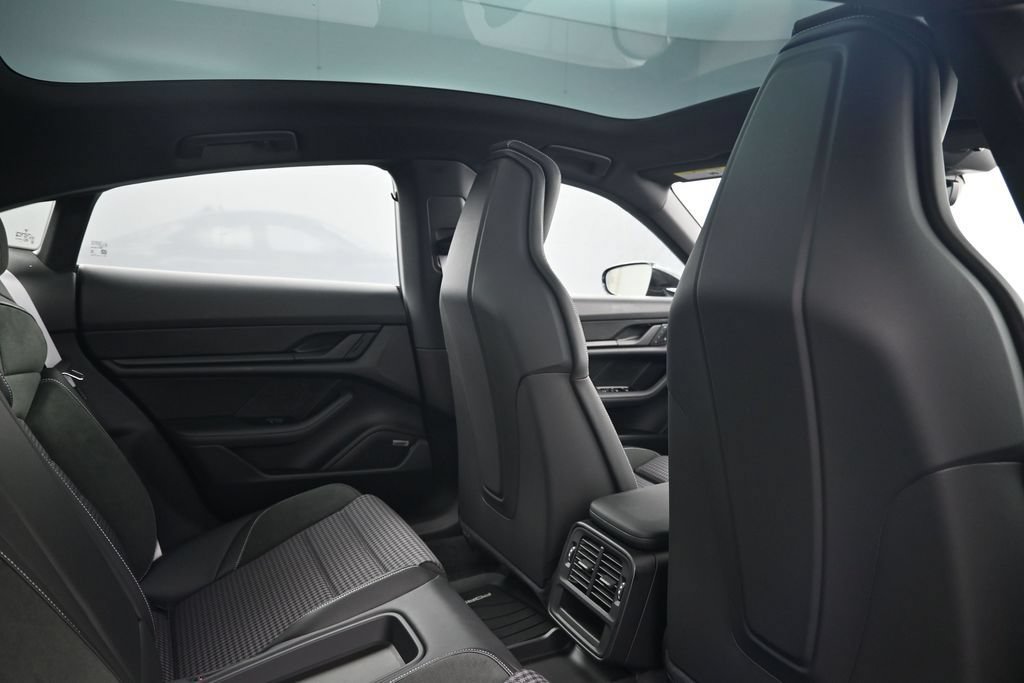New 2026 Porsche Taycan RWD image 7