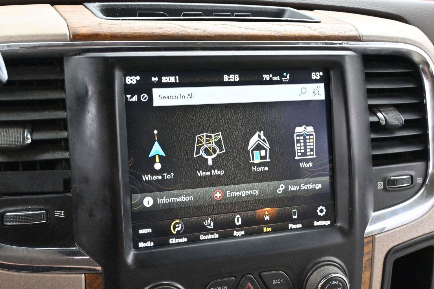 Used 2018 RAM 3500 Laramie Longhorn w/ Longhorn Southfork Package AWD/4WD image 21