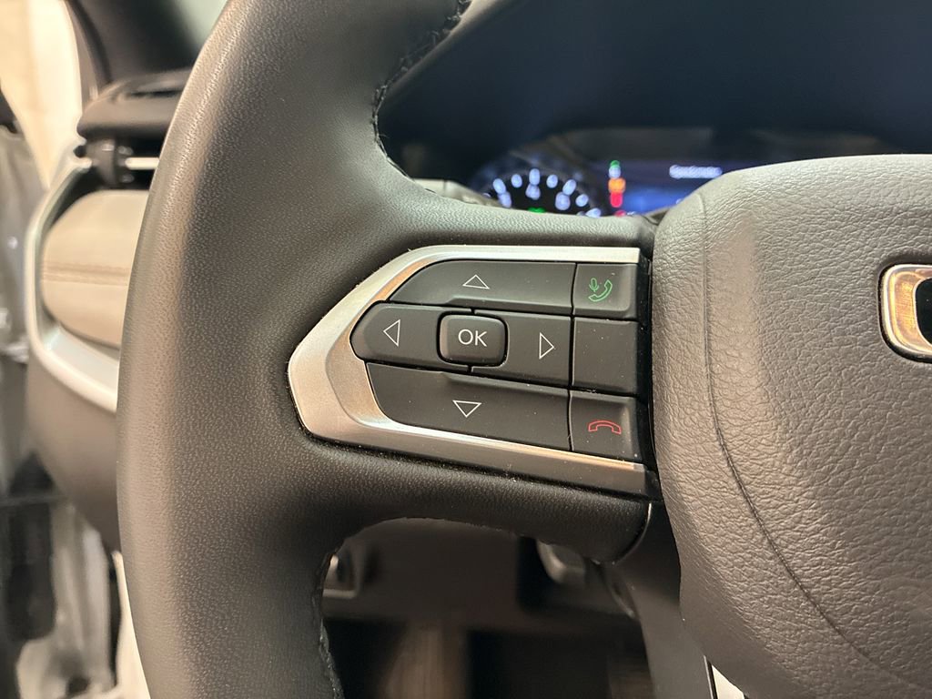 Used 2025 Jeep Compass Limited AWD/4WD image 27