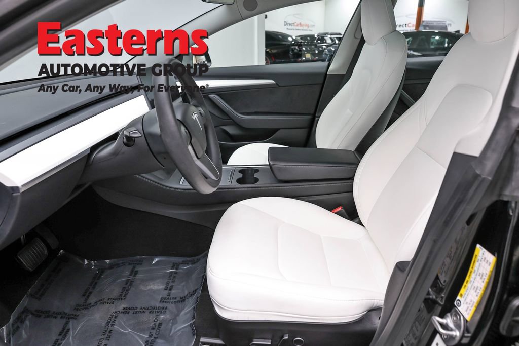 Used 2023 Tesla Model 3 Standard Range image 14