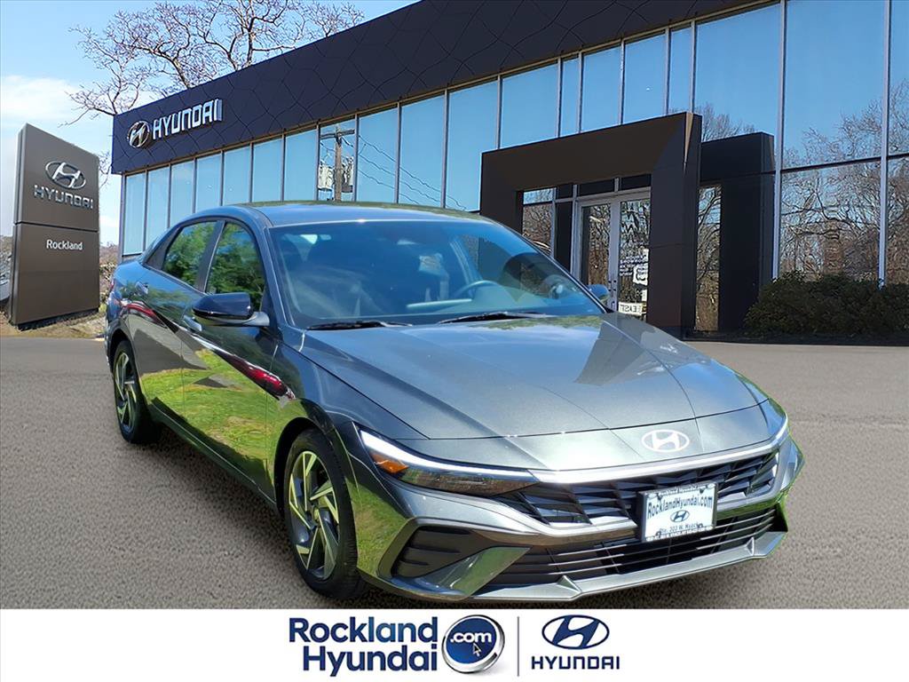 Certified 2025 Hyundai Elantra Sport w/ Cargo Package