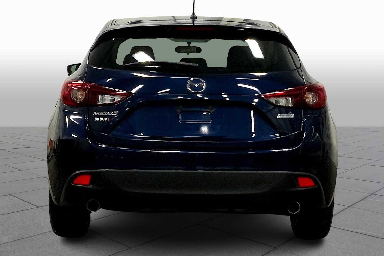 Used 2015 MAZDA MAZDA3 i Touring image 4