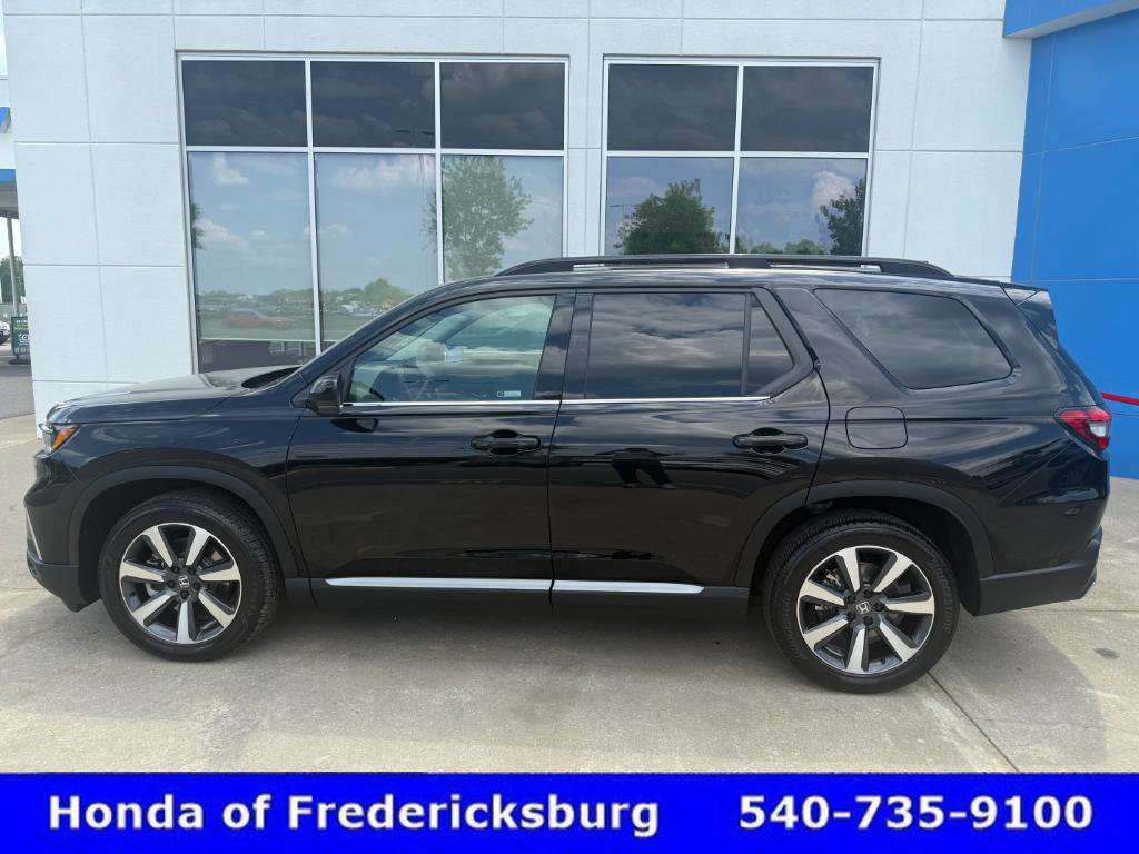 Certified 2025 Honda Pilot Elite image 1