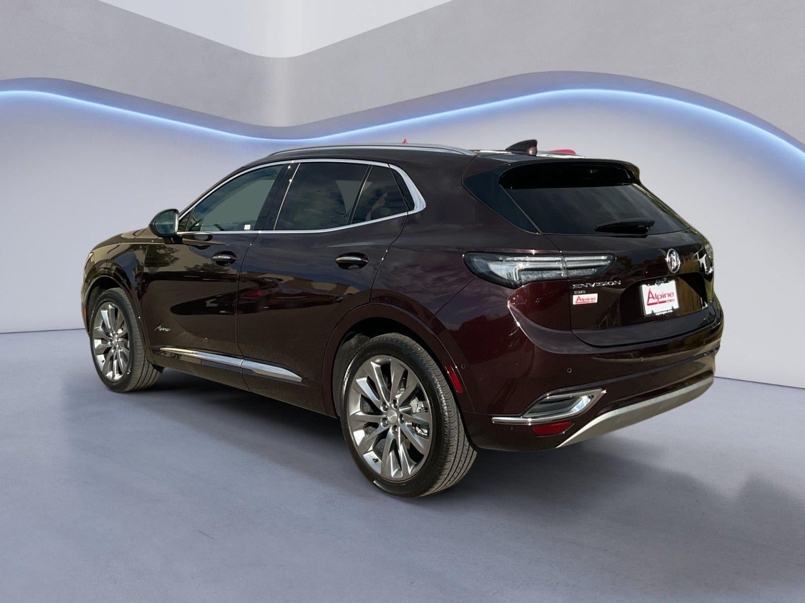 Certified 2021 Buick Envision Avenir w/ Technology Package II AWD/4WD image 3