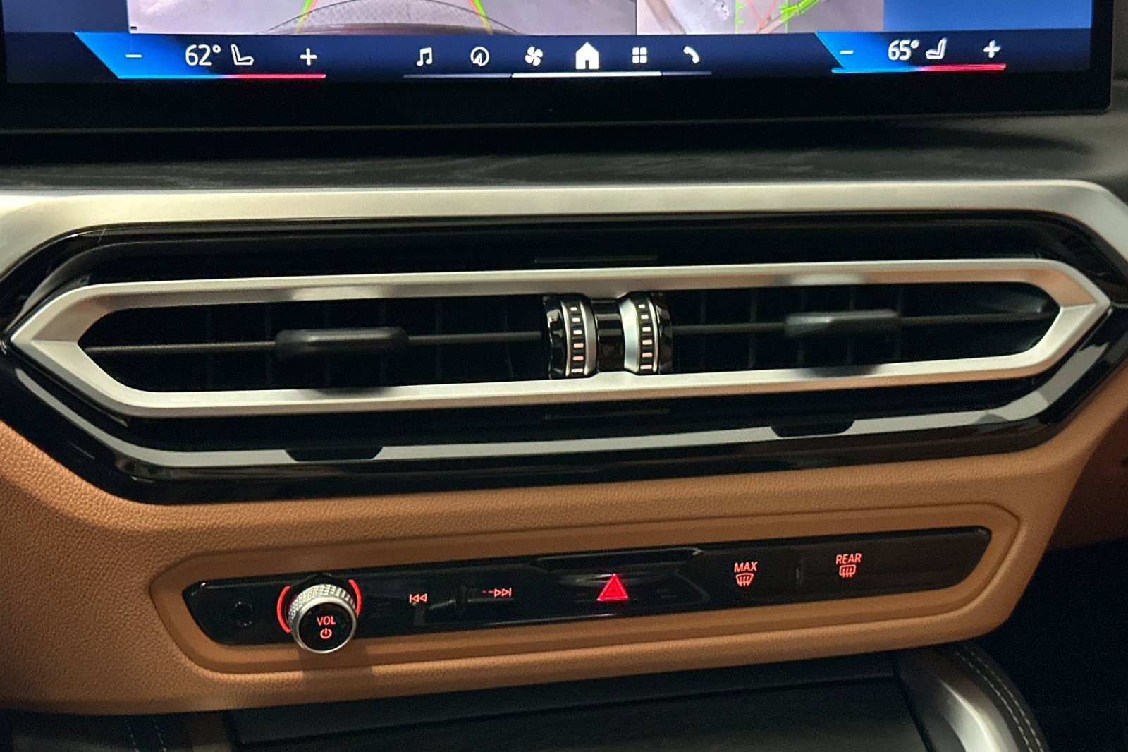 Certified 2024 BMW i4 eDrive35 w/ M Sport Package image 25