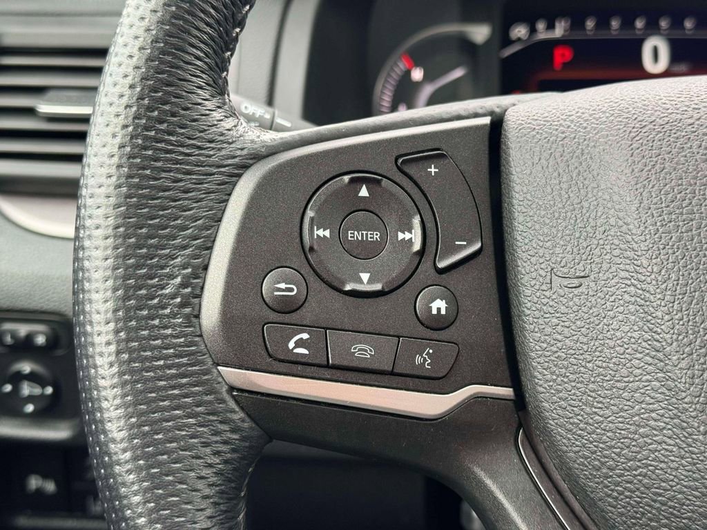 Used 2023 Honda Passport EX-L image 25